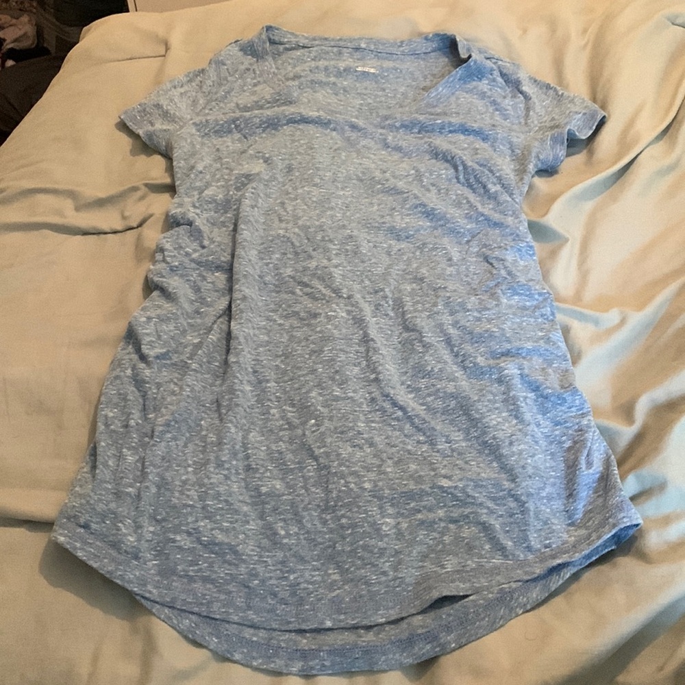 Liz Lange Maternity shirt size small